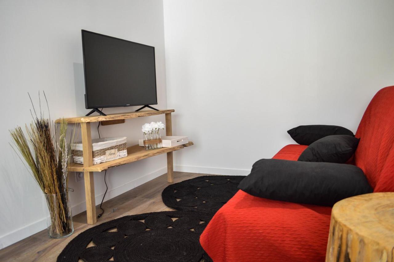 Grande Chambre D'Hote Les Chats-Pitres Bed and Breakfast La Rochette  Εξωτερικό φωτογραφία